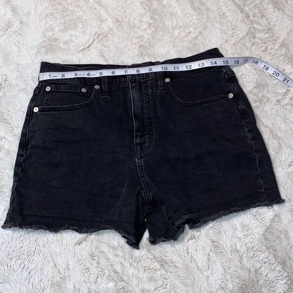 Madewell high waisted black cut off shorts excellent preowned condition size 28 - Picture 6 of 11